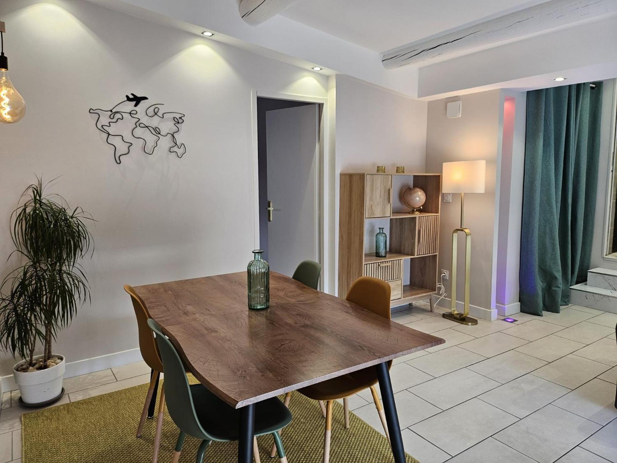 Agreable Logement Avec Terrasse Saint-Victoret Eksteriør billede