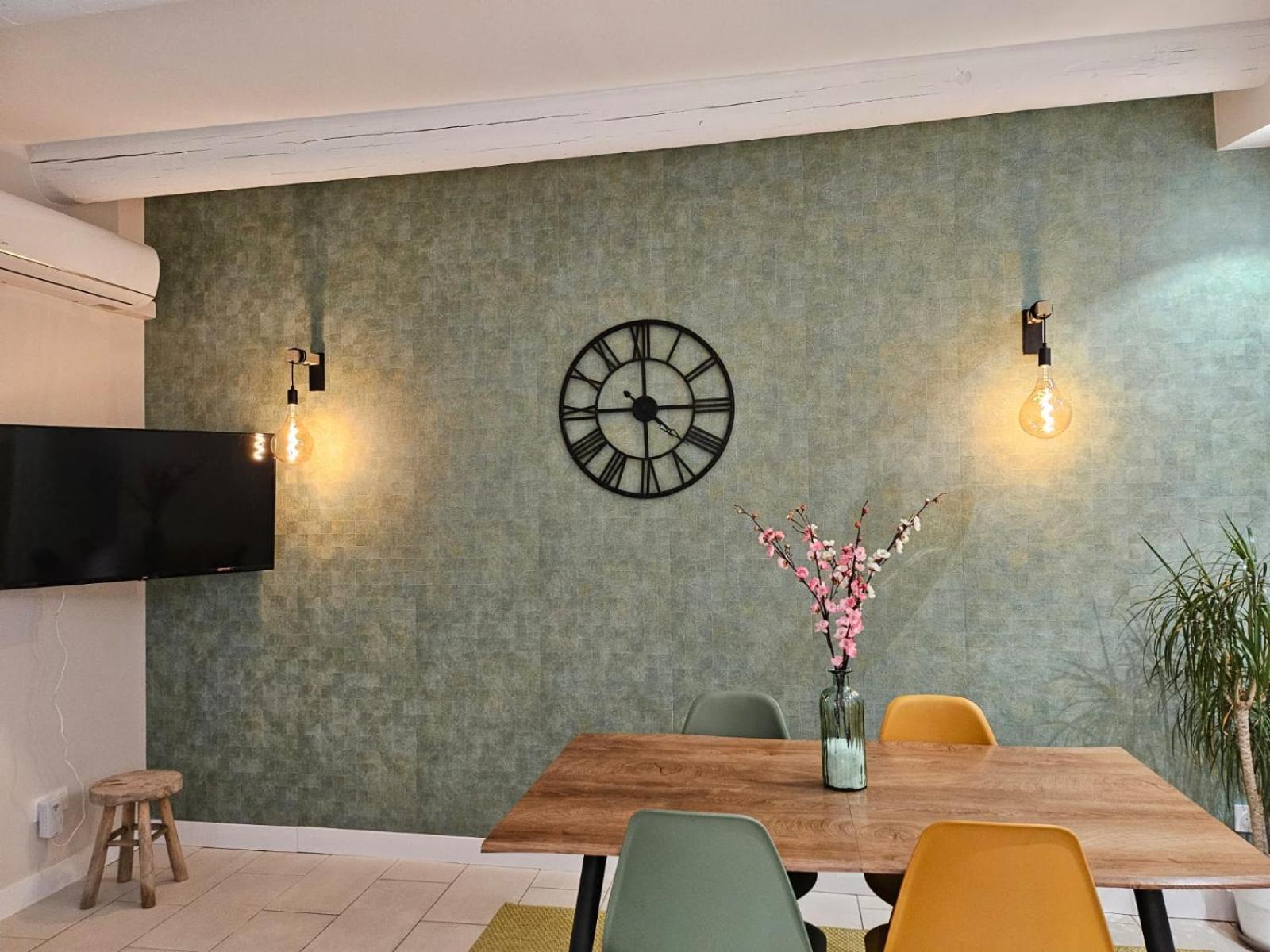 Agreable Logement Avec Terrasse Saint-Victoret Eksteriør billede